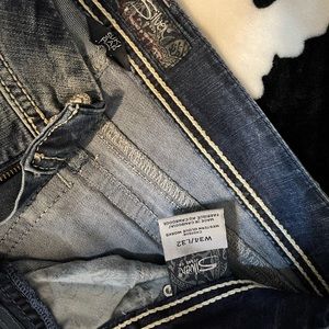 💙🌵Silver Suki Jeans🌵💙